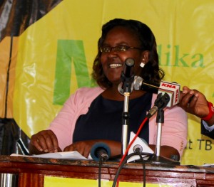 Winner of the 2015 Kochon Prize, Naomi Wanjiru, sharing her story at the event